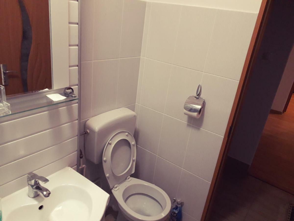 Iasi City Break Rooms Exteriör bild